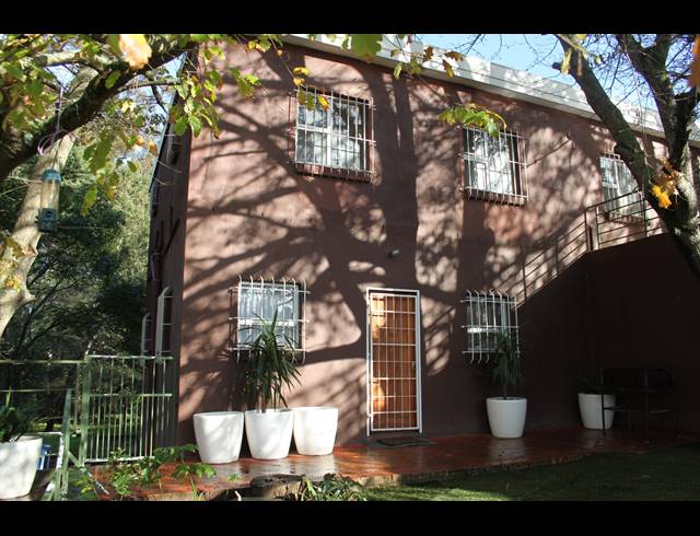 2 BEDROOM FLAT RENTED IN DURBANVILLE RURAL
